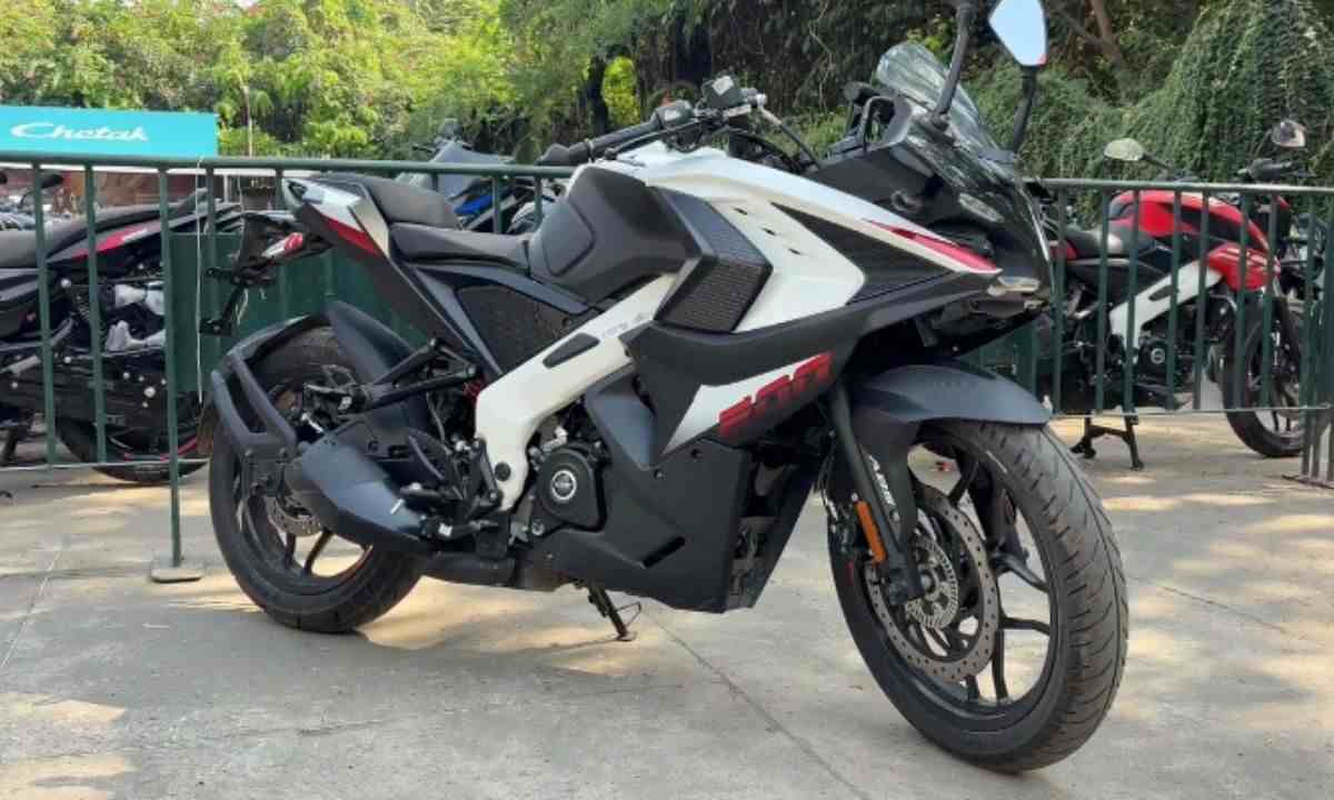 Bajaj Pulsar RS 200 Top Speed